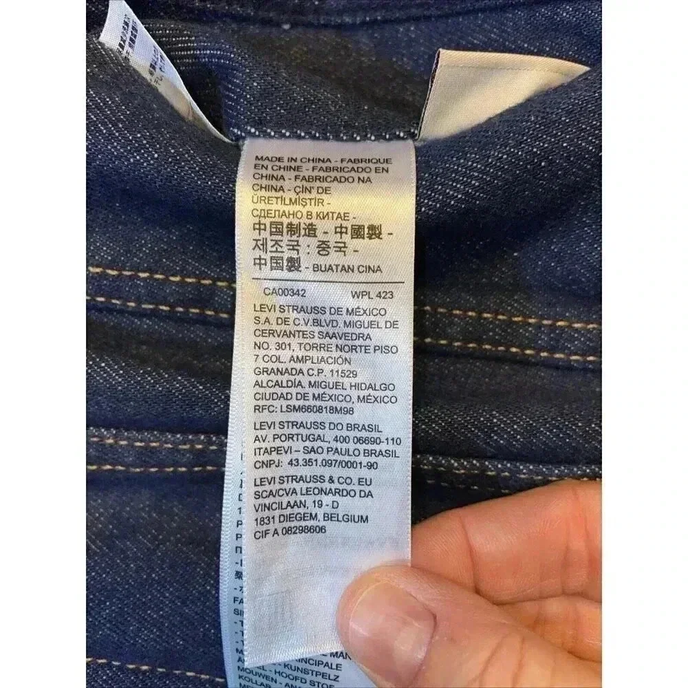 Levi's Men's Denim Trucker Jacket S Sherpa Reversible Embroidered Lunar New Year